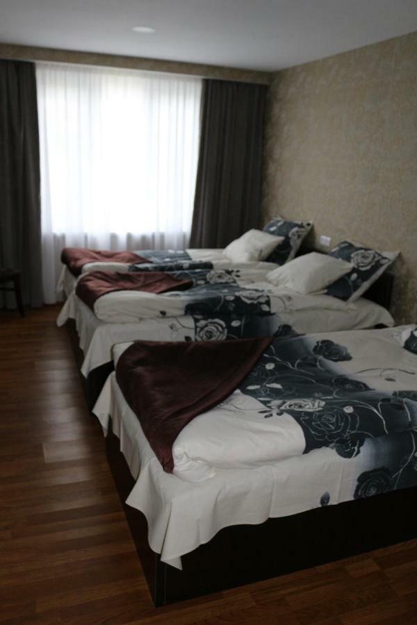 Guesthouse Suja Stepantsminda Exterior photo