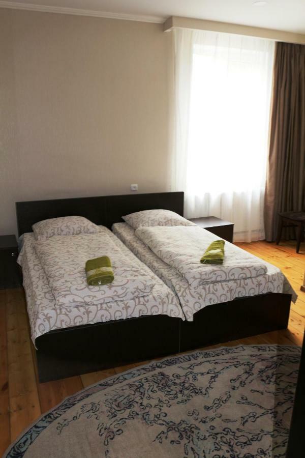 Guesthouse Suja Stepantsminda Exterior photo